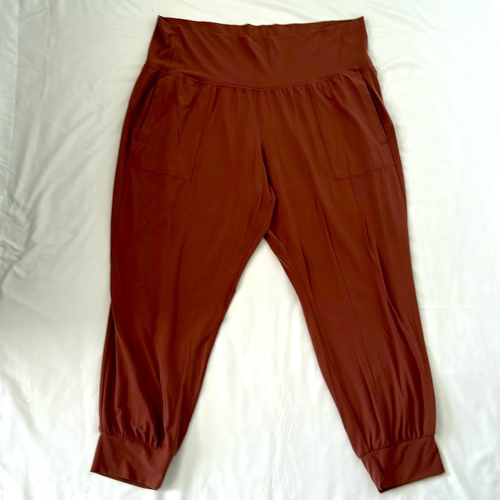 Athleta Salutation Jogger Woman size 3X